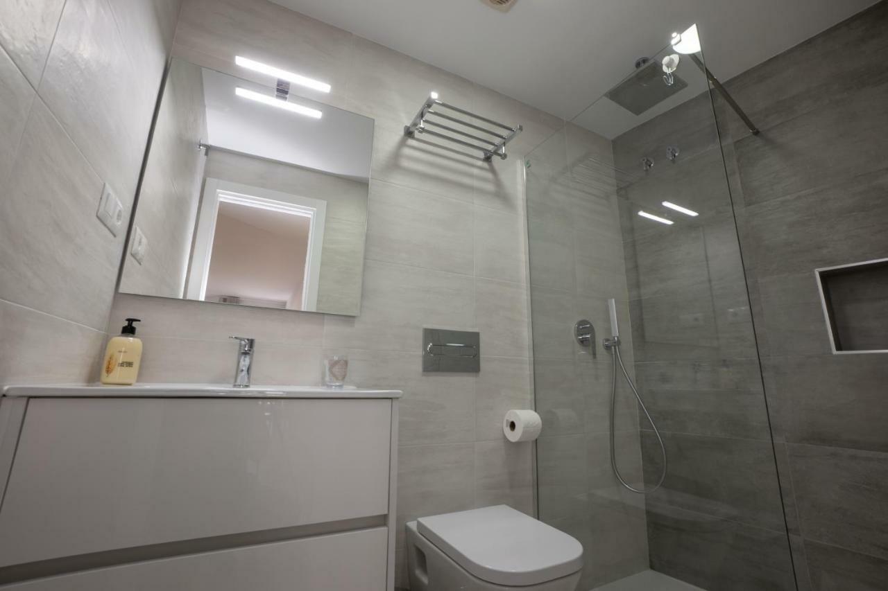Apartamentos Mombasa 2 Planta Nerja Eksteriør bilde