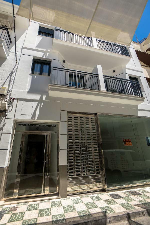 Apartamentos Mombasa 2 Planta Nerja Eksteriør bilde